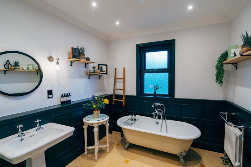 Roll top bath in Lake view suite