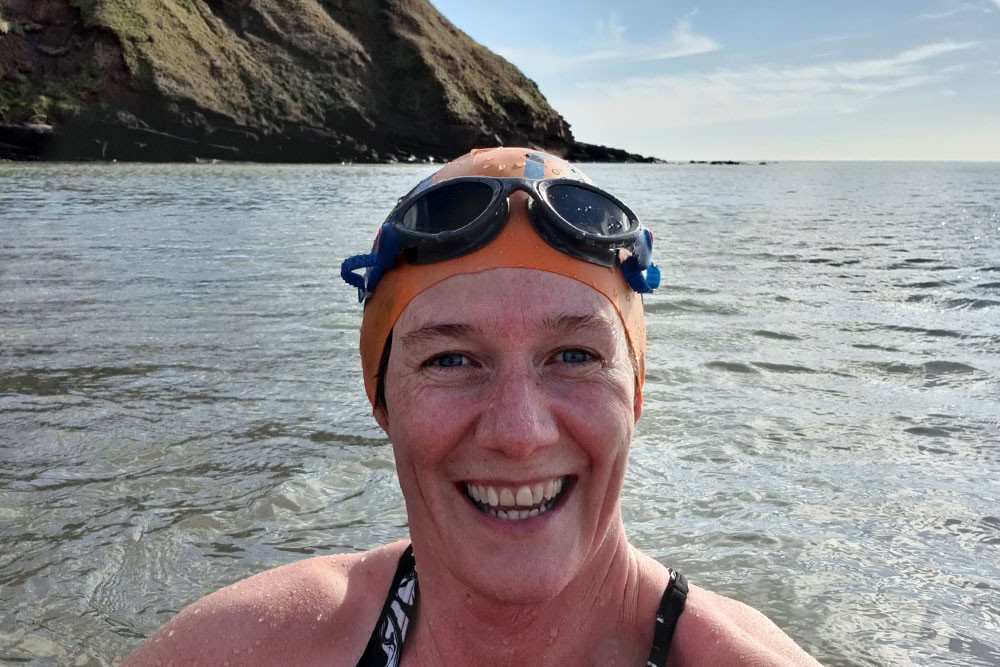 Image of Sarah Taylor swimming