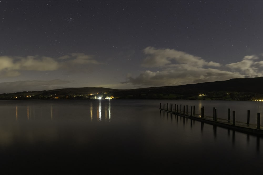 stars over hotel jetty