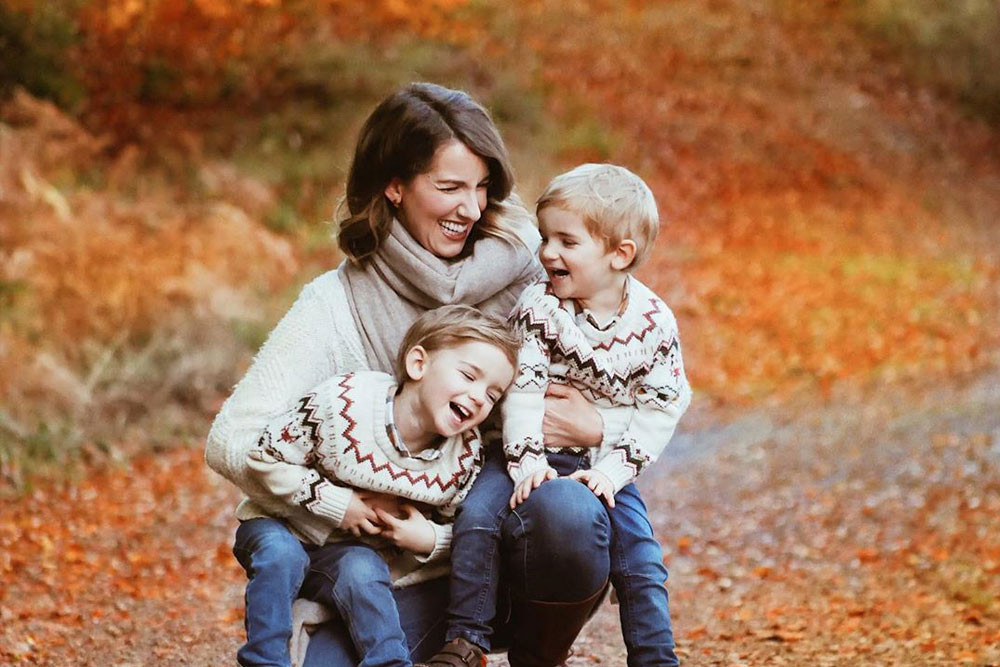 hunters and heels autumn leaves