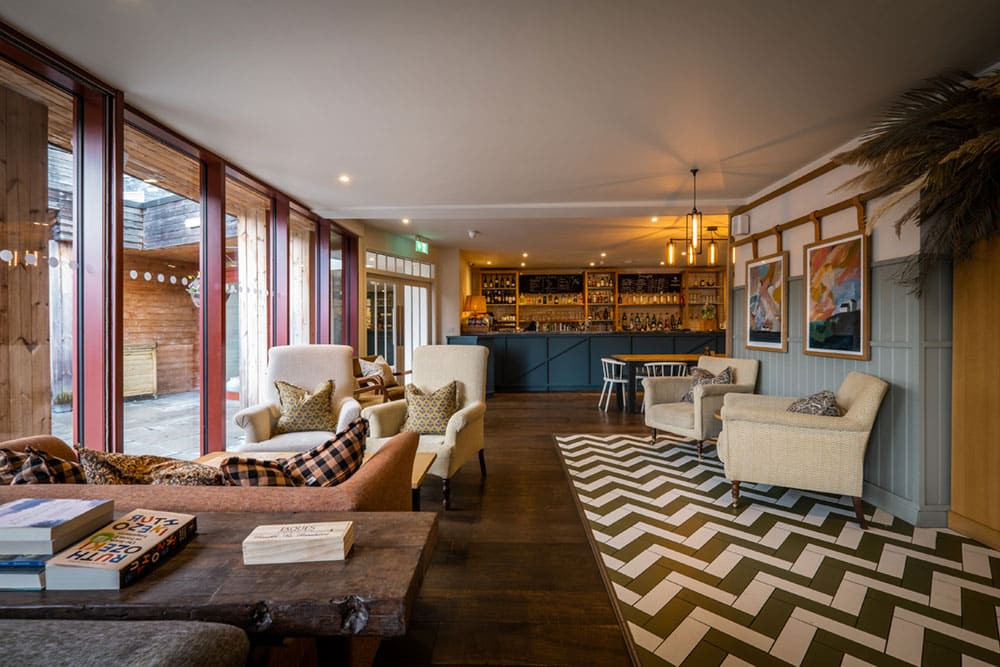 Image of a furnished room