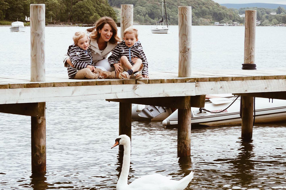 hunters and heels swans