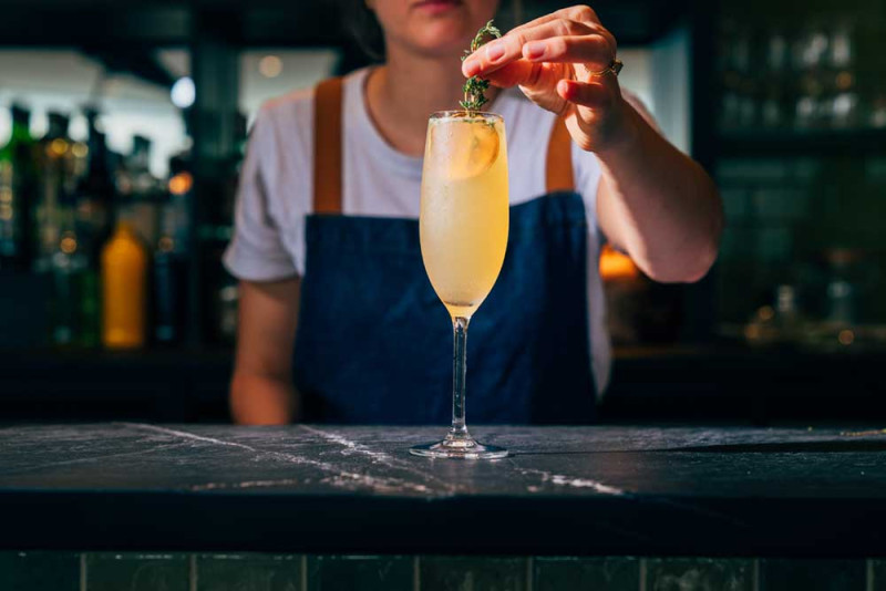 Apples and pears cocktail