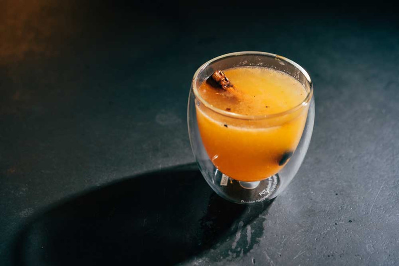 Warm apple strudel cocktail