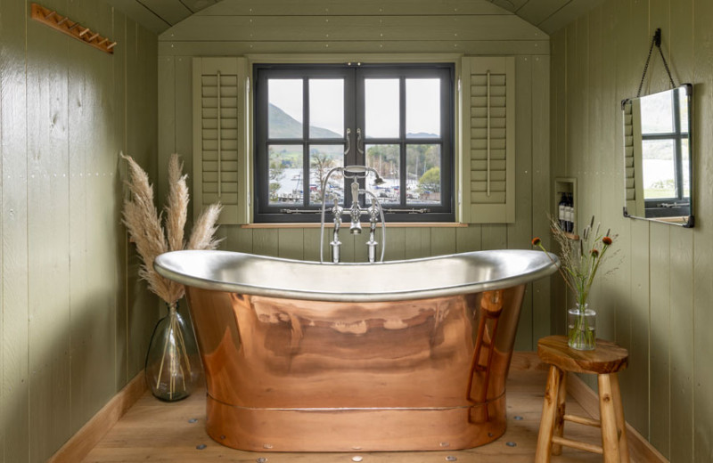 Freestanding bath in Shepherd huts