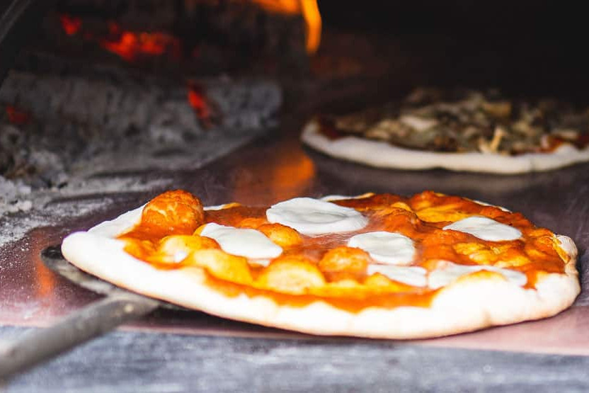 Glasshouse woodfired pizza