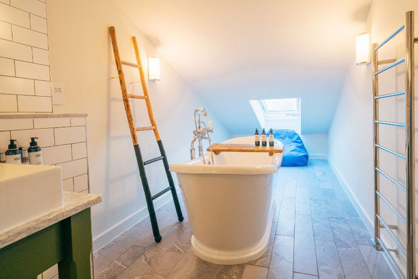 best family suite bathroom