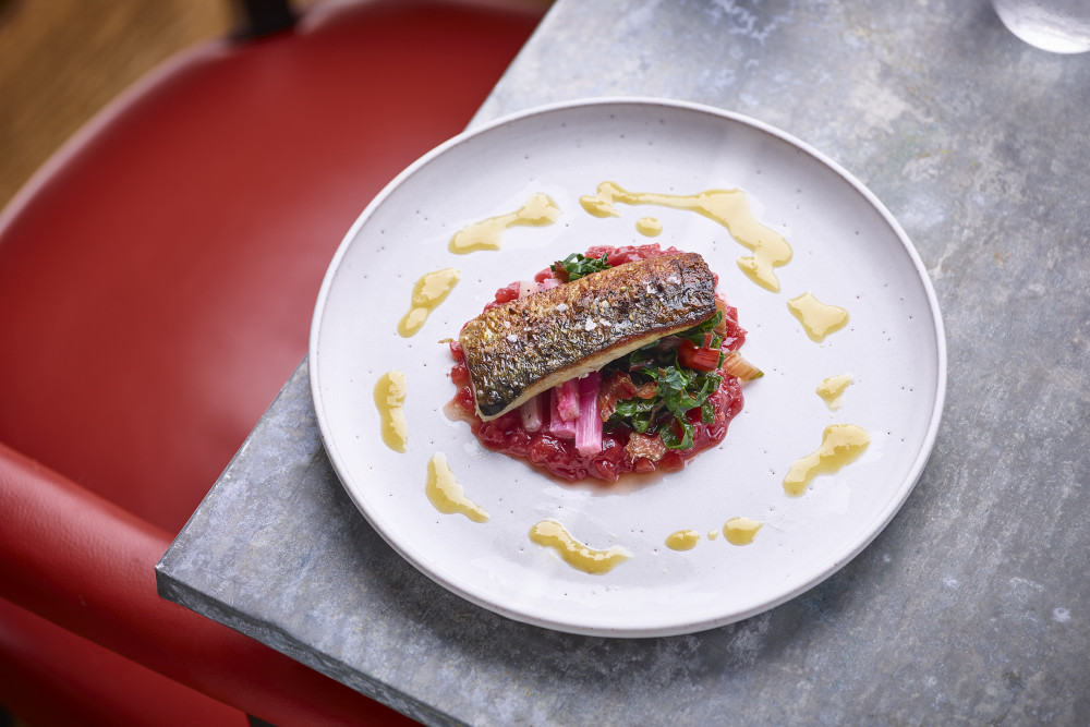 Mackerel serve din Rampsbeck at Another Place, The Lake