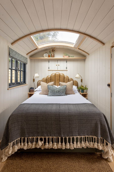 Shepherd hut bedroom