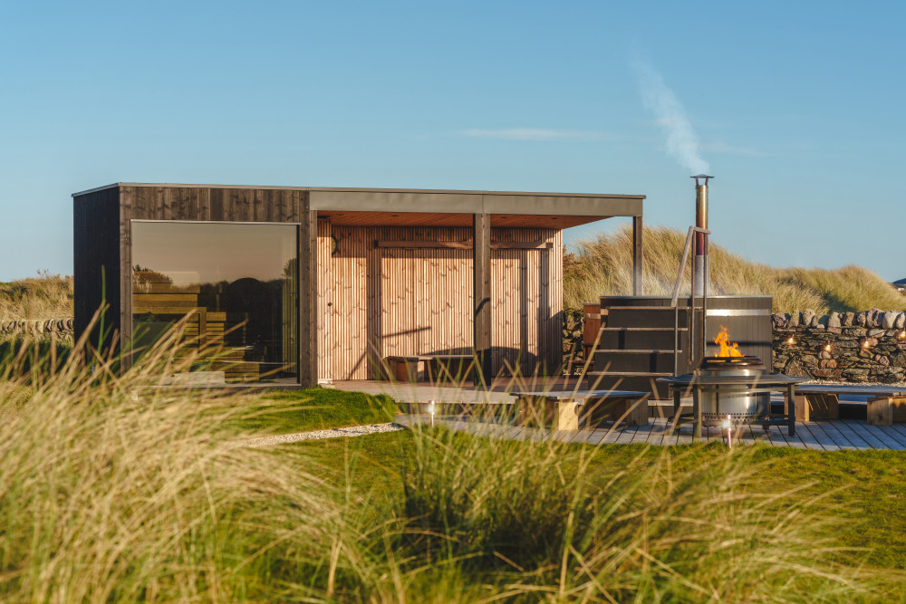 The Wild Garden, hot tub, sauna at Another Place The Machrie