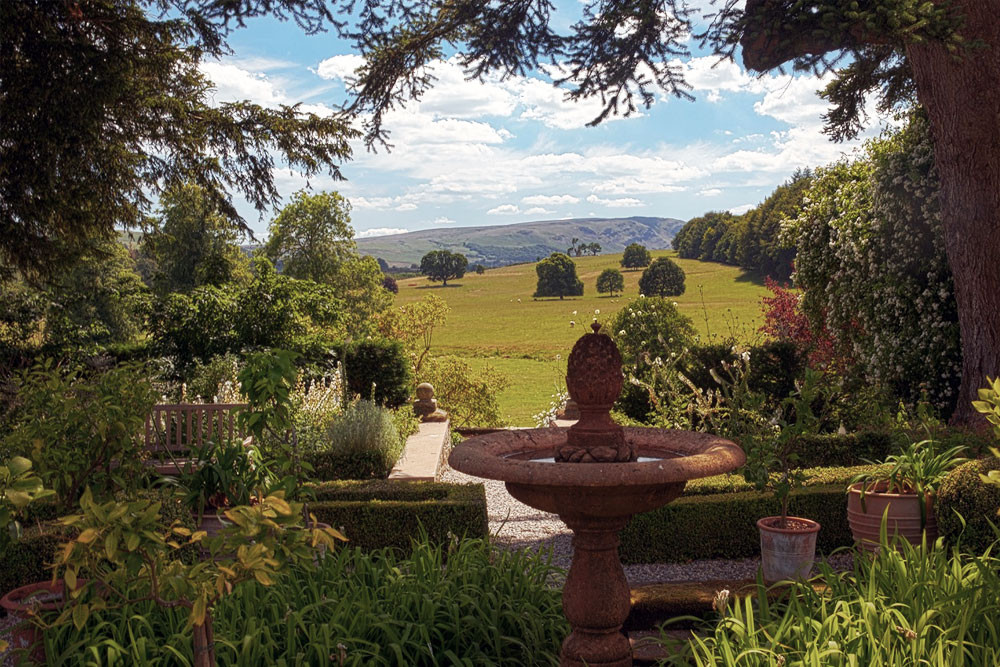 Dalemans garden view