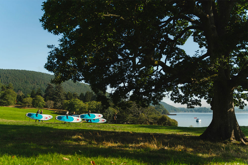 Sup down to the water's edge